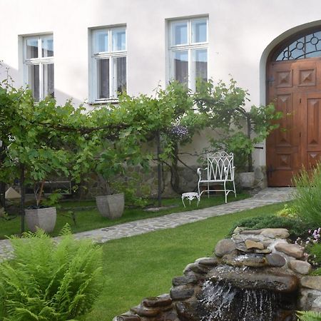 Lovecky Apartman Na Namesti Ve Frenstate Pod Radhostem Frenštát pod Radhoštěm Exterior foto