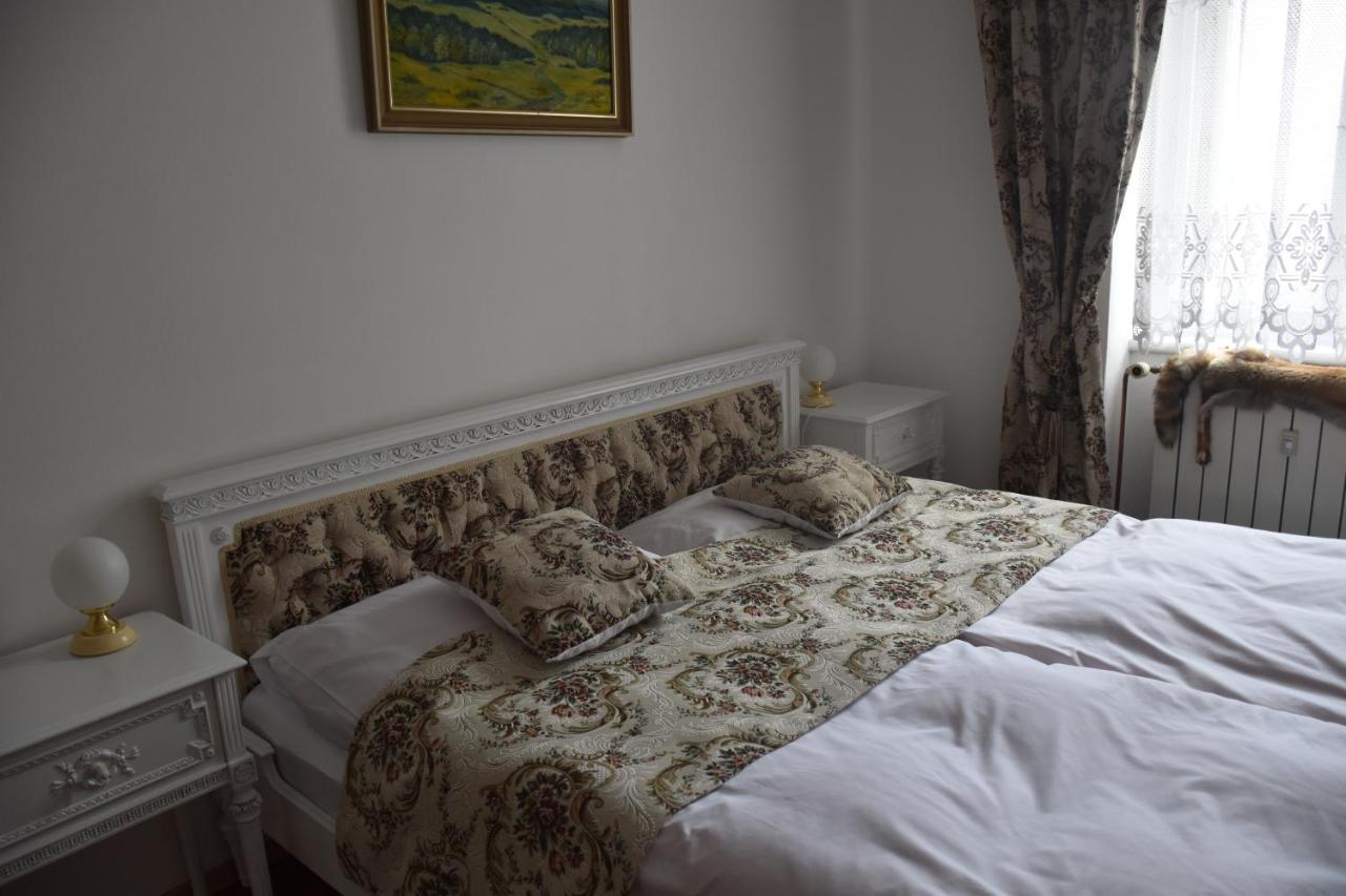 Lovecky Apartman Na Namesti Ve Frenstate Pod Radhostem Frenštát pod Radhoštěm Exterior foto