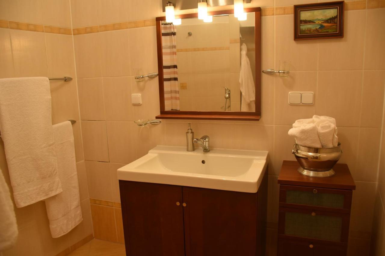 Lovecky Apartman Na Namesti Ve Frenstate Pod Radhostem Frenštát pod Radhoštěm Exterior foto