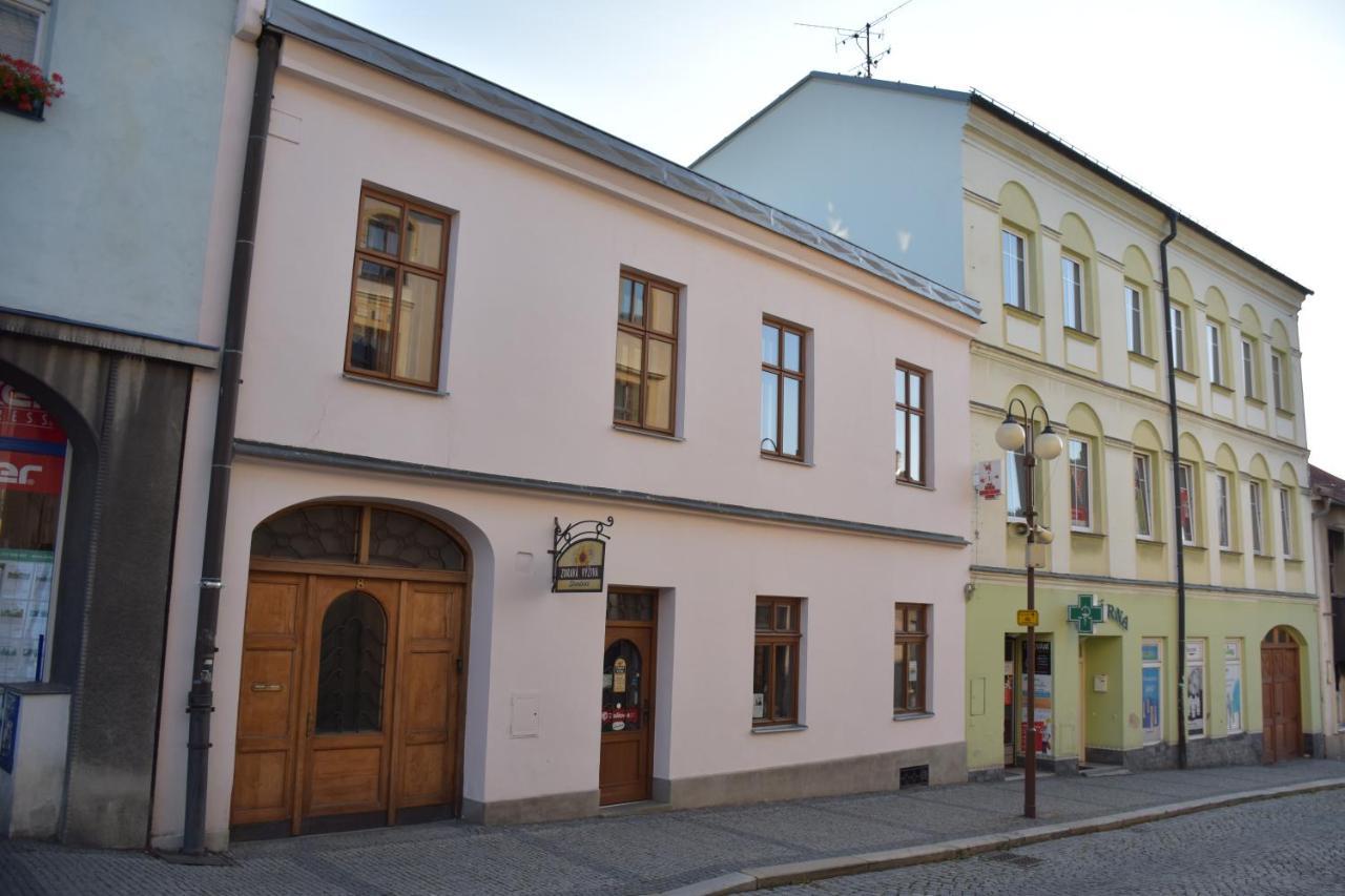 Lovecky Apartman Na Namesti Ve Frenstate Pod Radhostem Frenštát pod Radhoštěm Exterior foto