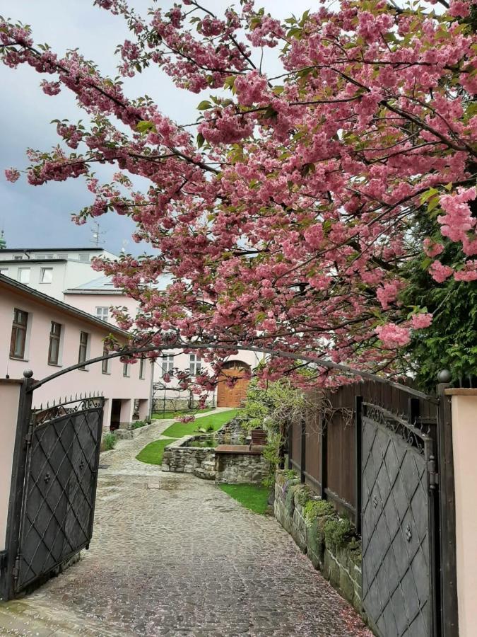 Lovecky Apartman Na Namesti Ve Frenstate Pod Radhostem Frenštát pod Radhoštěm Exterior foto